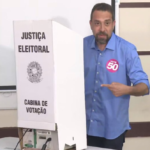 Boulos vota ao lado de ministros no 2º turno em escola da Zona Sul de SP | Eleições 2024 em São Paulo